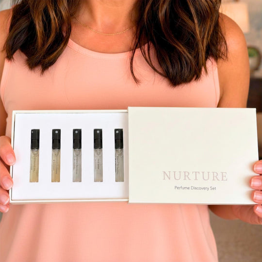 Woman holding a Discovery kit